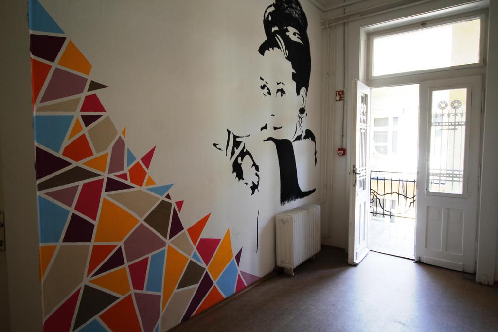 بودابست Dbc Hostel المظهر الخارجي الصورة