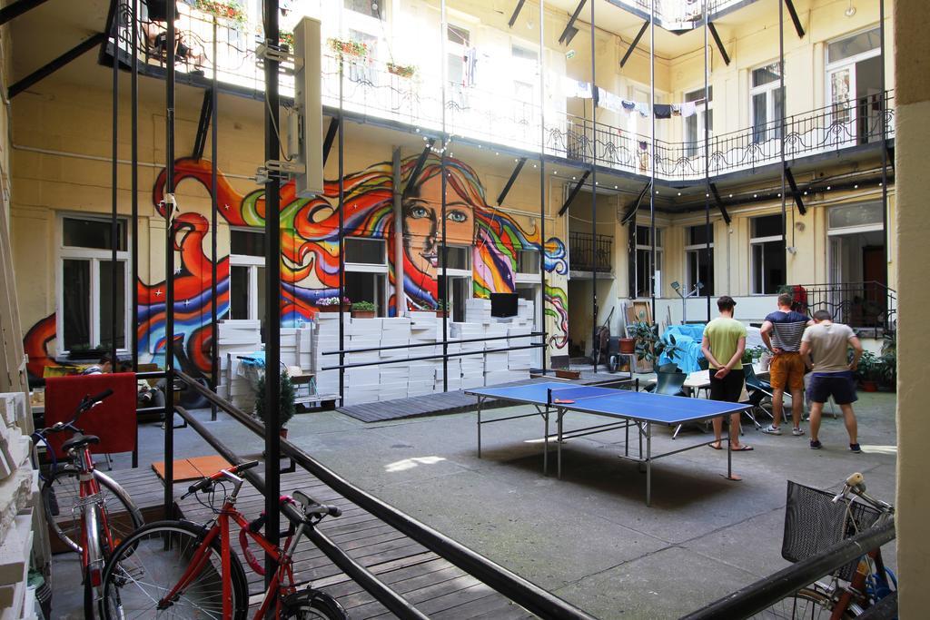 بودابست Dbc Hostel المظهر الخارجي الصورة