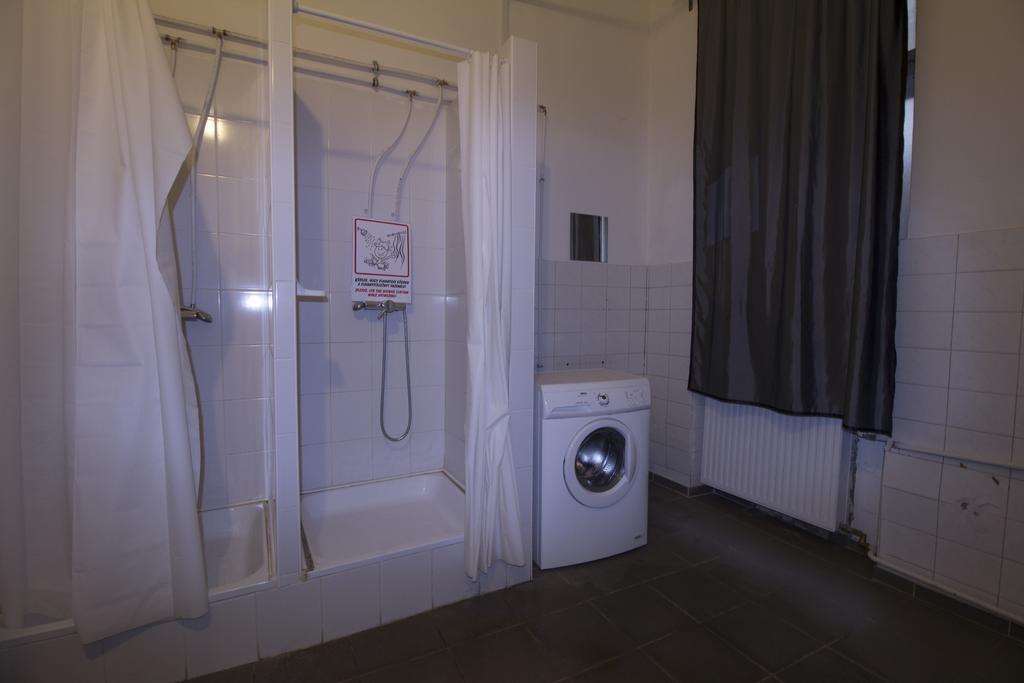 بودابست Dbc Hostel المظهر الخارجي الصورة