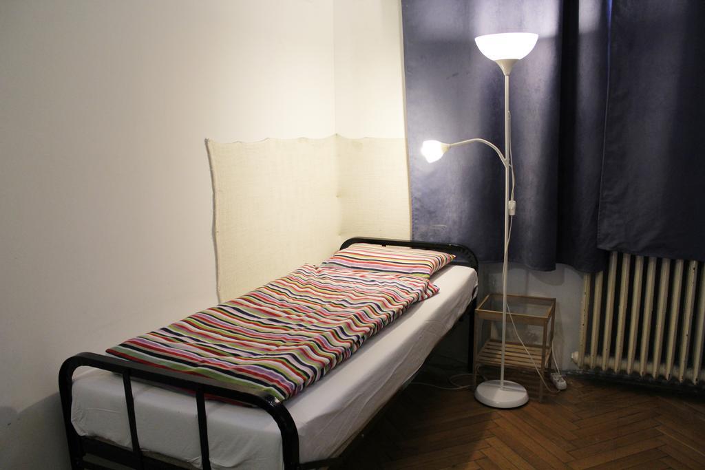 بودابست Dbc Hostel المظهر الخارجي الصورة