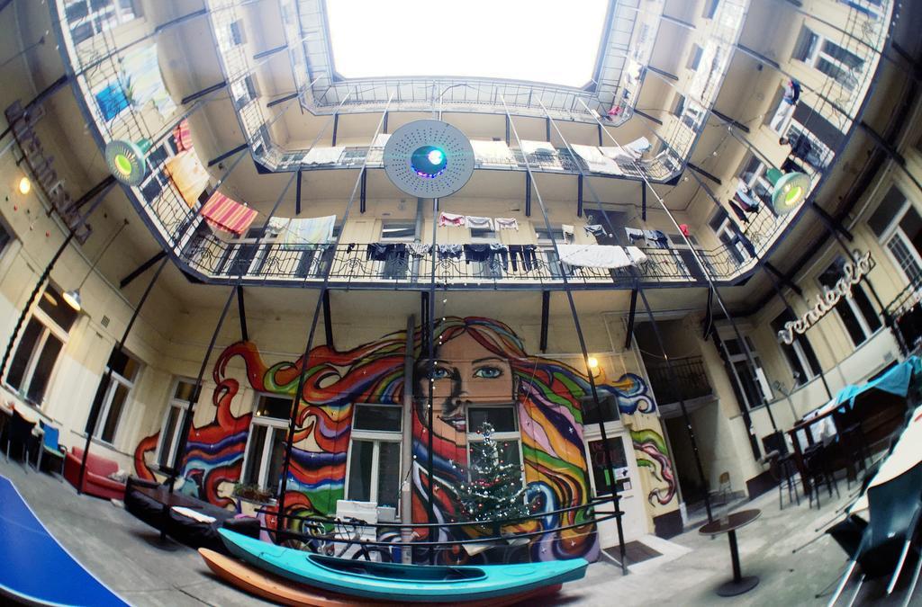 بودابست Dbc Hostel المظهر الخارجي الصورة